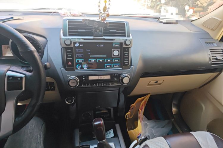 Used Toyota Prado 2015 2.7L Automatic Standard Edition Audio And AC Panel