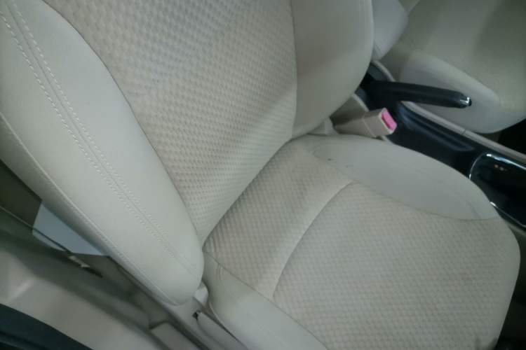 Used Suzuki Alivio 2015 1.6L Automatic Comfort Model
