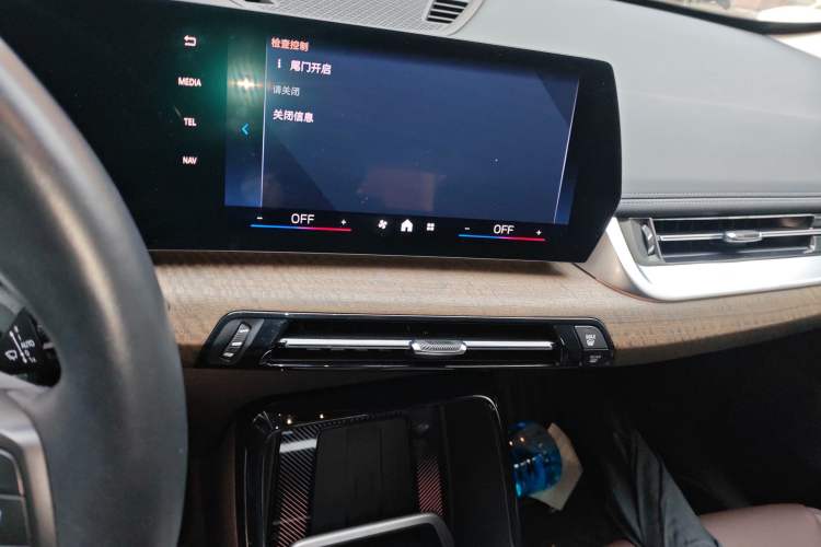 Used BMW X1 2023 xDrive25Li X Design Package Audio And AC Panel