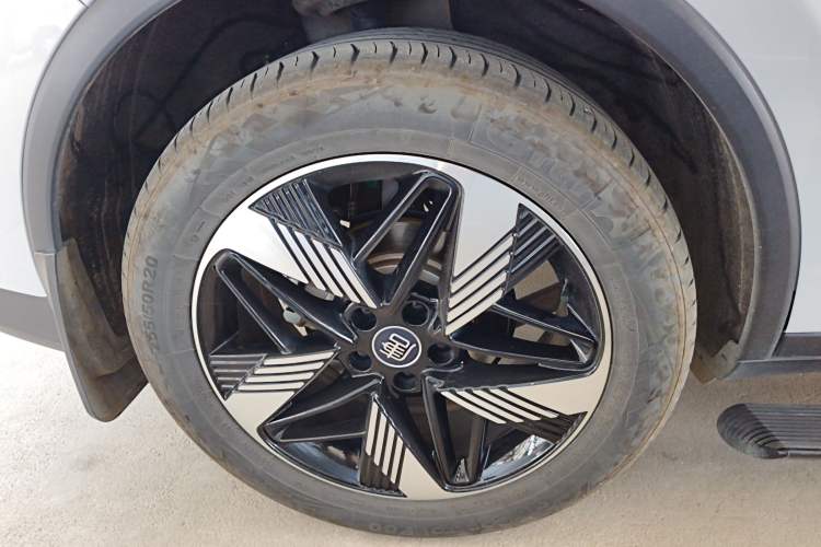 Used BYD Tang New Energy 2024 DM-i Glory Edition 112KM Prestige Model
