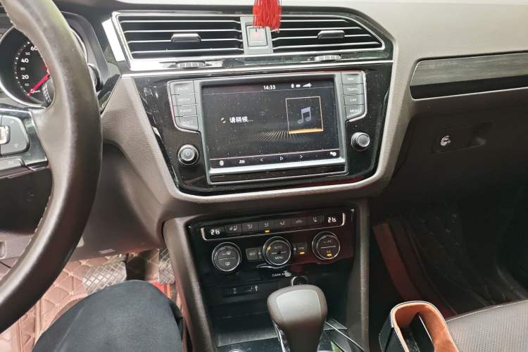 Used Volkswagen Tiguan L 2017 380TSI Automatic All-Wheel-Drive Flagship Edition