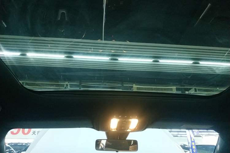 Used Mercedes-Benz GLB 2020 GLB 200 Dynamic Edition Headliner