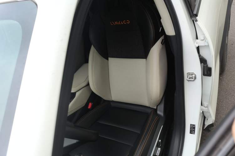 Used Lynk & Co 06 EM-P 2020 PHEV Plus
