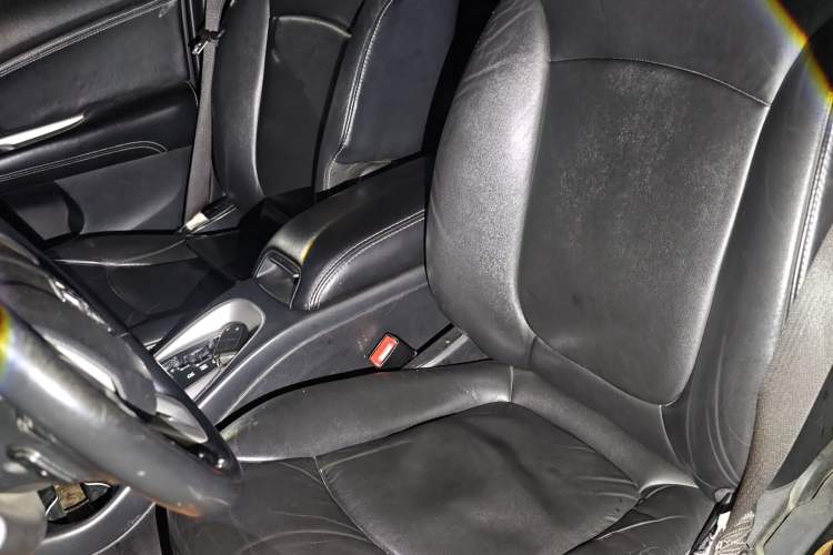 Used Dodge Journey 2013 2.4L Two-Wheel Drive Luxury Version