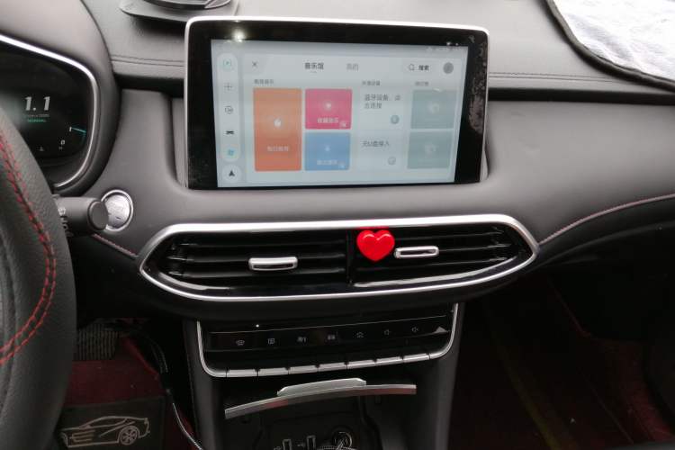 Used MG HS 2019 30T Automatic 2WD Trophy Supreme Edition China VI Standard Audio And AC Panel