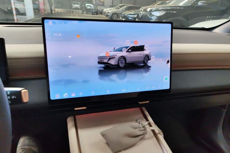 Used Nissan N6 2026 Model 180 Max
