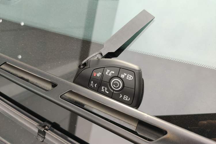 Used Buick GL8 2026 Model Lu Zun Luxury Edition Vehicle Key