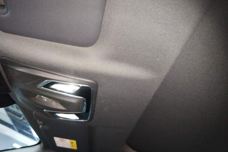 Used CHANGAN UNI-Z New Energy 2024 Blue Whale Smart Electric iDD 125km Excellence Model Headliner