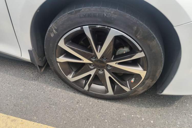 Used AION S Plus 2022 70 Intelligent Edition Right Front Wheel Hub