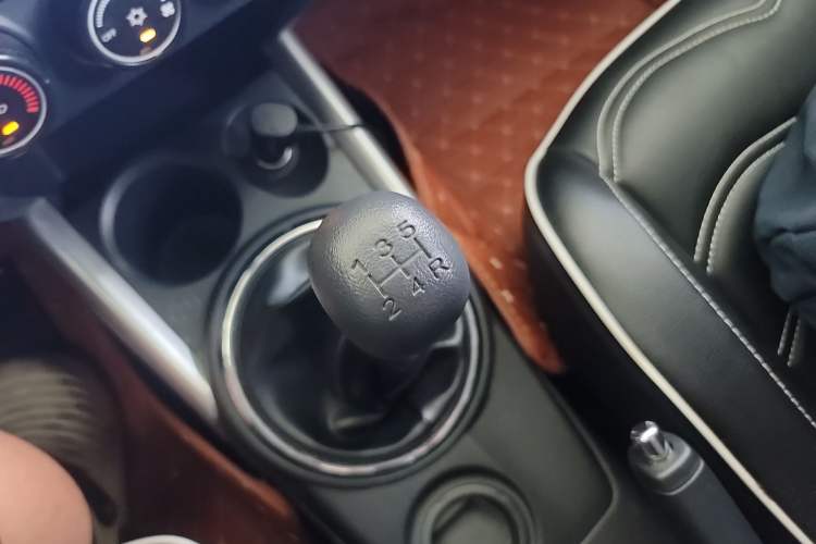 Used Mitsubishi ASX 2016 1.6L Manual Two-Wheel Drive Pioneer Edition
