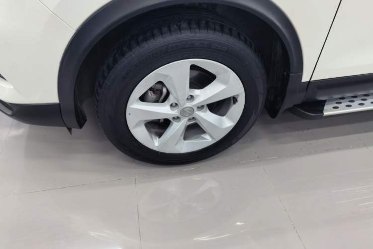 Used Nissan Qashqai 2022 2.0L CVT XV Smart Enjoyment Version Left Front Wheel Hub