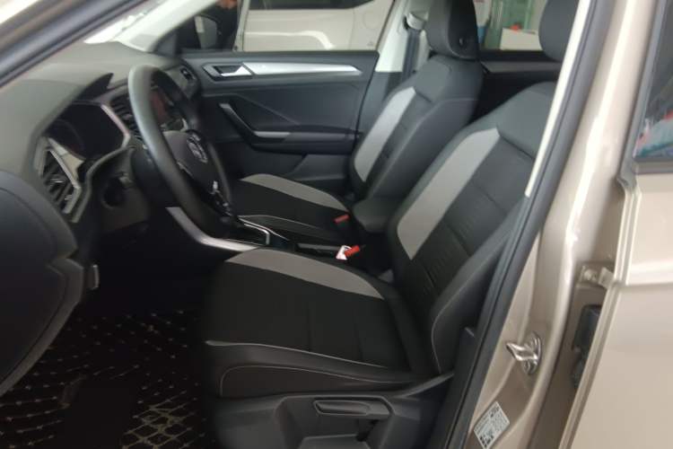 Used Volkswagen T-ROC 2020 230TSI DSG Two-Wheel Drive Advanced Version
