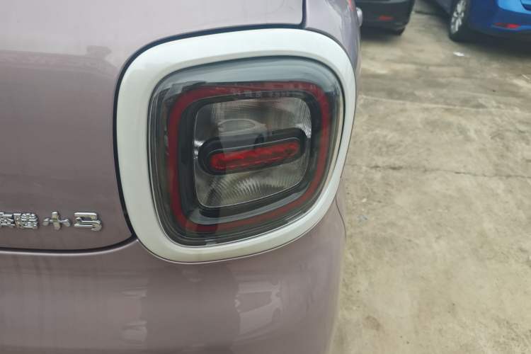 Used Bestune Pony 2026 Model 222km Shining Horse Exterior 6