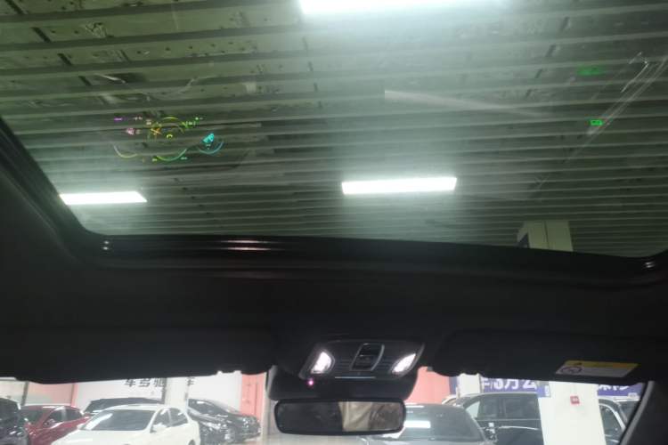 Used GAC Trumpchi GS8 2022 Linghang Series 2.0 TGDI Two-Wheel-Drive Luxury Smart Connectivity Version (7 Seats)
