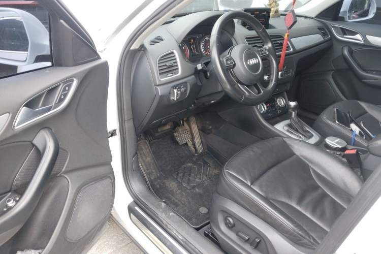 Used Audi Q3 2016 30 TFSI Collector's Edition Comfort Model Driver Seat