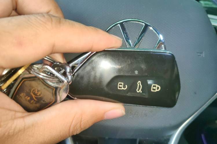 Used Volkswagen ID.6 CROZZ 2021 Long-Range PRO Edition Vehicle Key