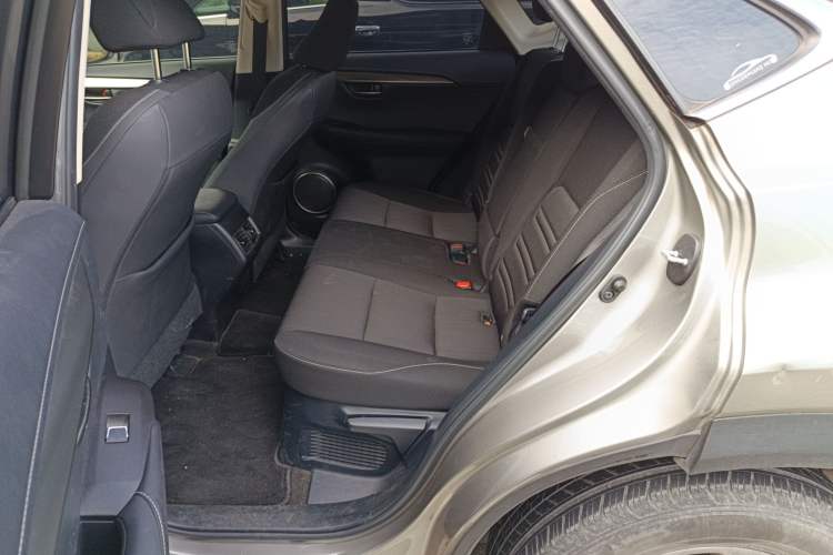 Used Lexus NX 2020 200 Front-Wheel Drive Freeline Edition China VI Standard Left Rear Seat