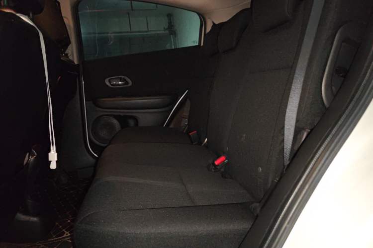 Used Honda Vezel 2015 1.5L CVT two-wheel drive Comfort trim
