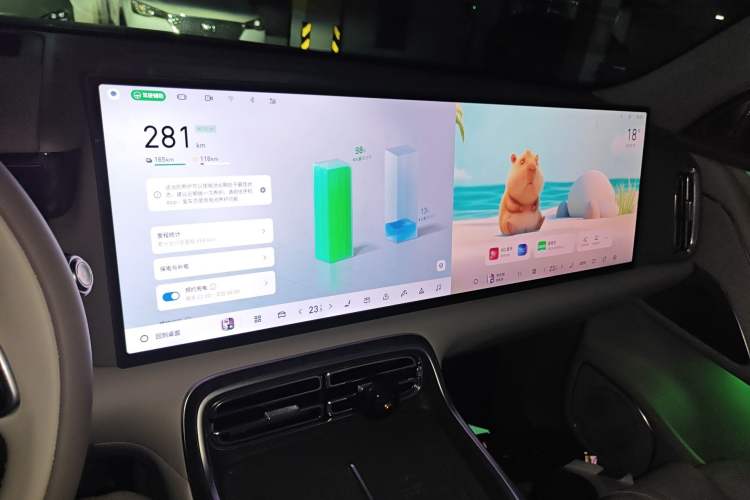 Used Geely Galaxy M9 2025 Model 210km Four-Wheel-Drive Leading Edition
