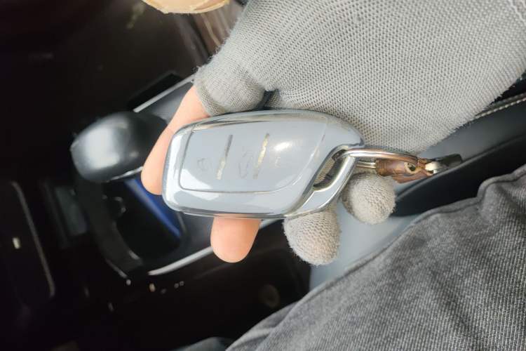 Used Roewe Clever 2021 302 km New Four-Seater Super-Efficient Version