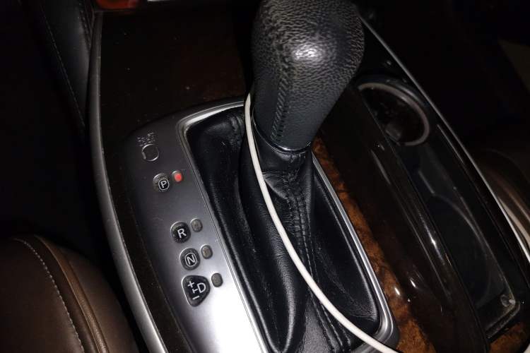 Used Infiniti QX60 (Import) 2014 2.5 S/C Hybrid Two-Wheel Drive Excellence Edition