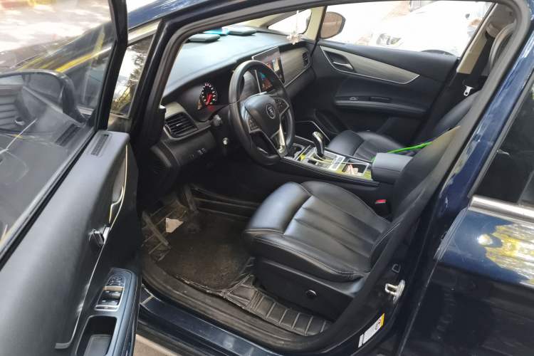 Used BYD Song MAX New Energy 2019 DM 1.5T Smart Connect Advanced 7-Seater China VI Standard Driver Seat