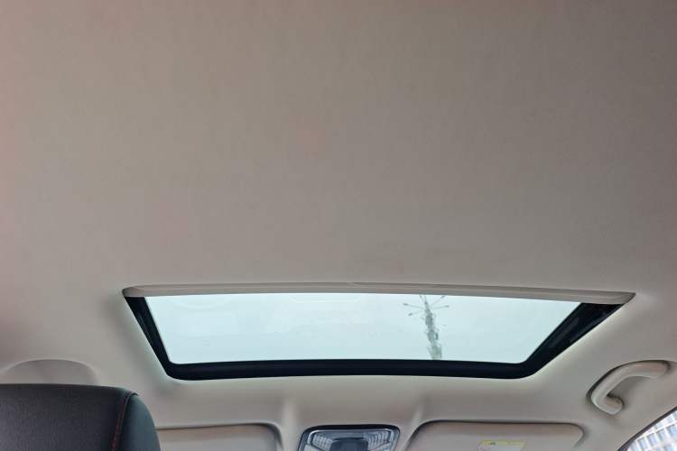 Used CHANGAN CS55 2018 1.5T Automatic Colorful Edition China V Standard
