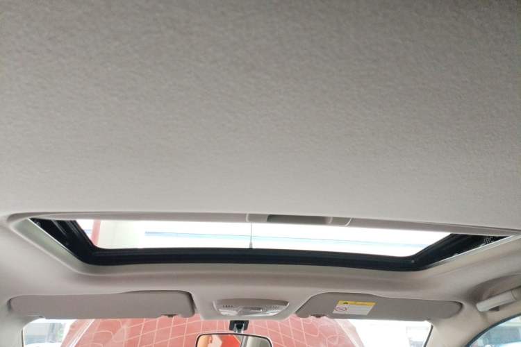 Used Chevrolet Sail 2015 Sail 3 1.5L AMT Happiness Sunroof Edition