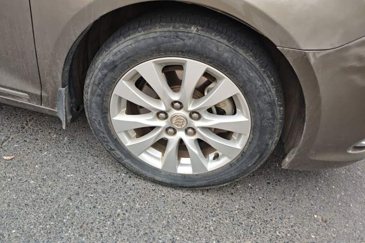 Used Buick LaCrosse 2013 2.4L SIDI Leading Comfort Version
