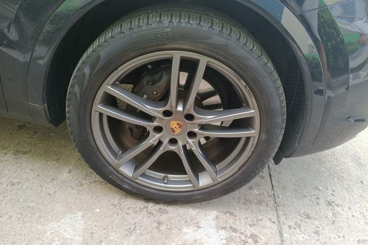 Used Porsche Cayenne E-Hybrid 2023 Cayenne E-Hybrid 2.0T Platinum Edition