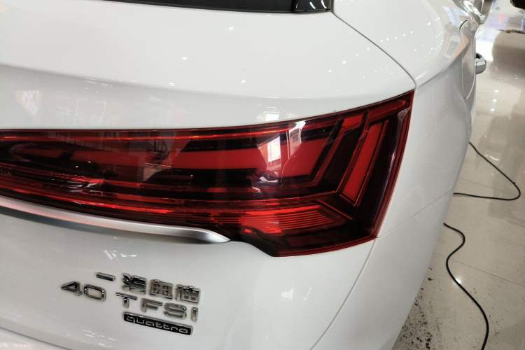 Used Audi Q5L 2023 40T Fashionable and Dynamic Edition
