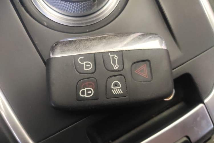 Used Land Rover Discovery Sport 2015 2.0T HSE LUXURY
