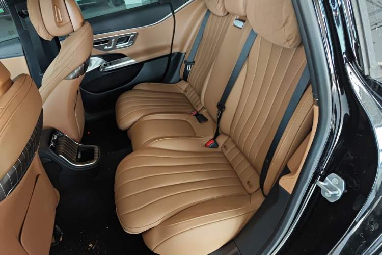 Used Mercedes-Benz E-Class 2024 E 300 L Luxury Model