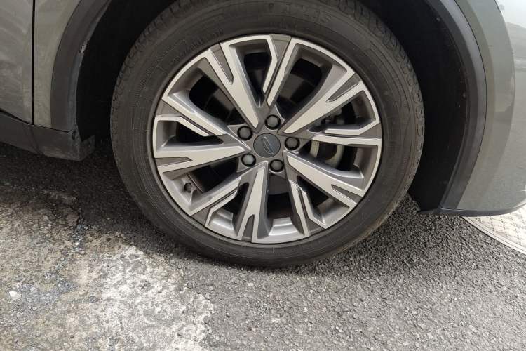 Used Geely Auto Jiajie 2023 Geely Jiaji L 1.5TD DCT Luxury Model Right Front Wheel Hub