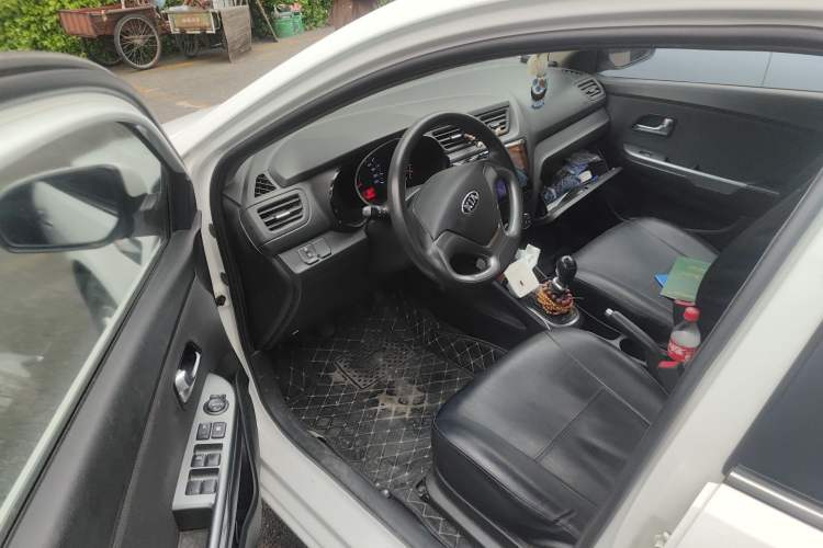 Used Kia K2 2015 Sedan 1.4L MT GLS Driver Seat