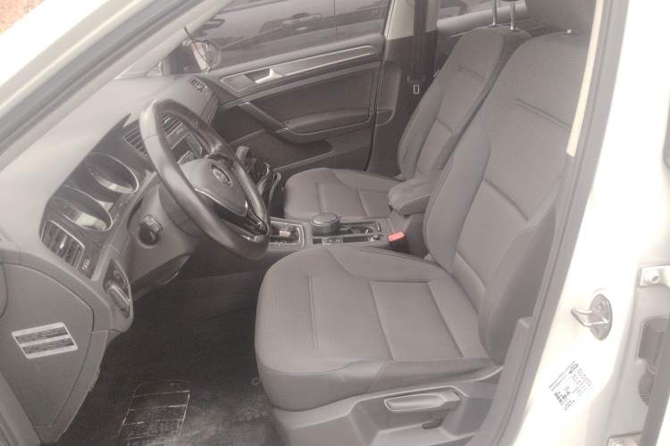 Used Volkswagen Golf 2017 230TSI Automatic Comfort Edition – Celebrating Milestone of One Million Units