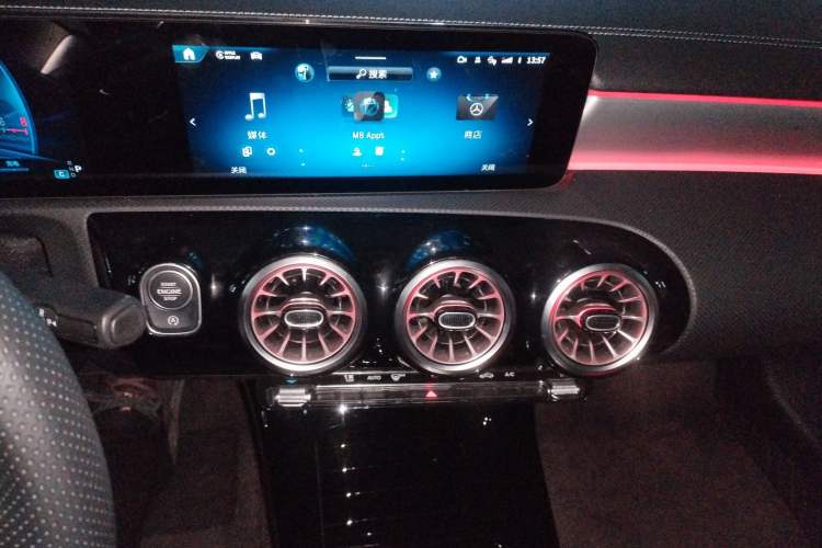 Used Mercedes-Benz A AMG 2025-Year Restyled AMG A 35 L 4MATIC
