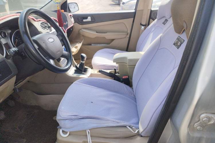 Used Ford Focus 2012 Sedan Classic 1.8L Manual Base Model
