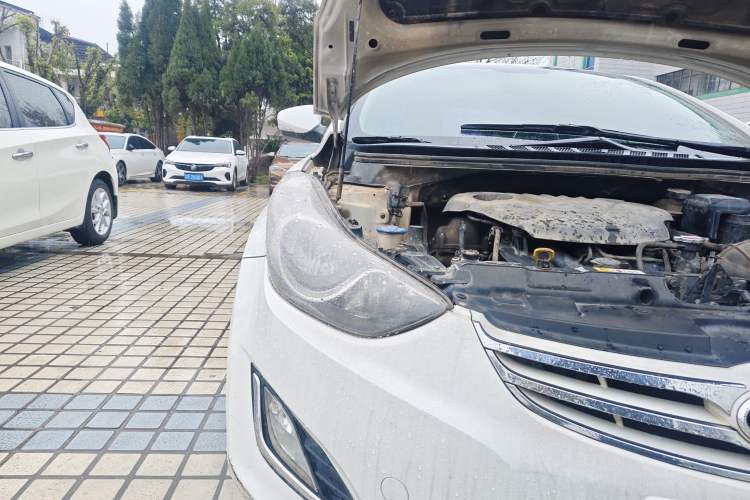 Used Hyundai Elantra (5th Generation / Langdong) 2013 1.6L Automatic Leading Model
