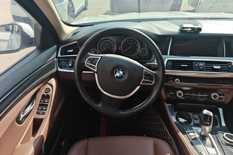 Used BMW 5 Series 2014 520Li Elegant Model