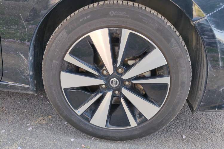 Used Nissan Teana 2021 2.0T XL Smart Upgrade Edition Right Front Wheel Hub