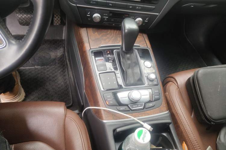 Used Audi A6L 2018 30th Anniversary Edition 45 TFSI quattro Luxury Model
