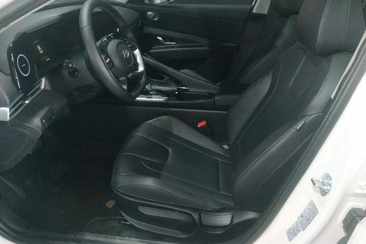 Used Hyundai Elantra 2023 1.5L CVT GLX Elite Edition