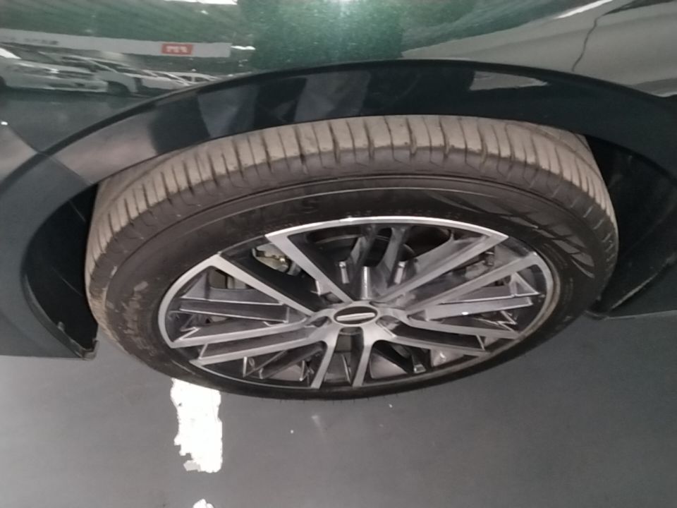 Geely Auto Emgrand 2026 Model 5th Generation 1.5T DCT Flagship Edition — снимка 10