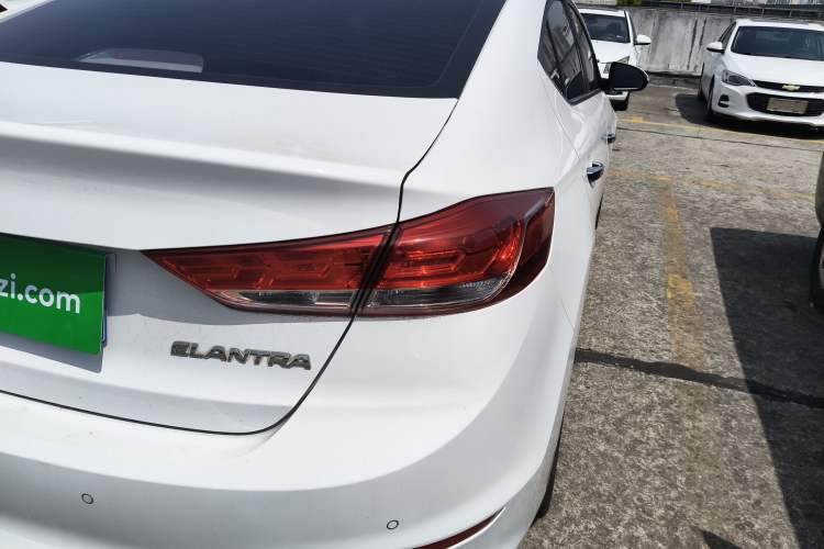 Used Hyundai Elantra (6th Generation / Lingdong) 2020 1.5L CVT Smart & Stylish – Elite Version Exterior 3