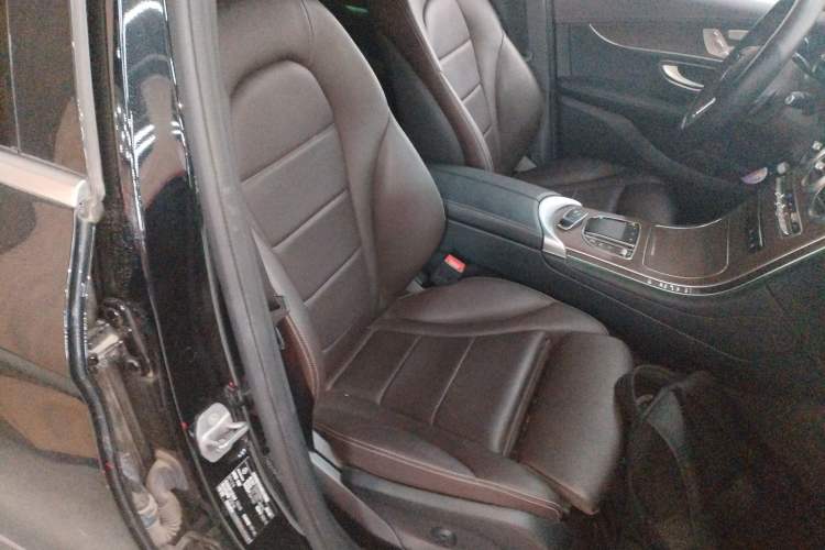 Used Mercedes-Benz GLC 2022 Refreshed GLC 300 L 4MATIC Dynamic Edition Prestige Version Right Front Seat