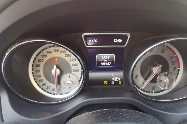 Used Mercedes-Benz GLA 2015 GLA 220 4MATIC Fashion Model