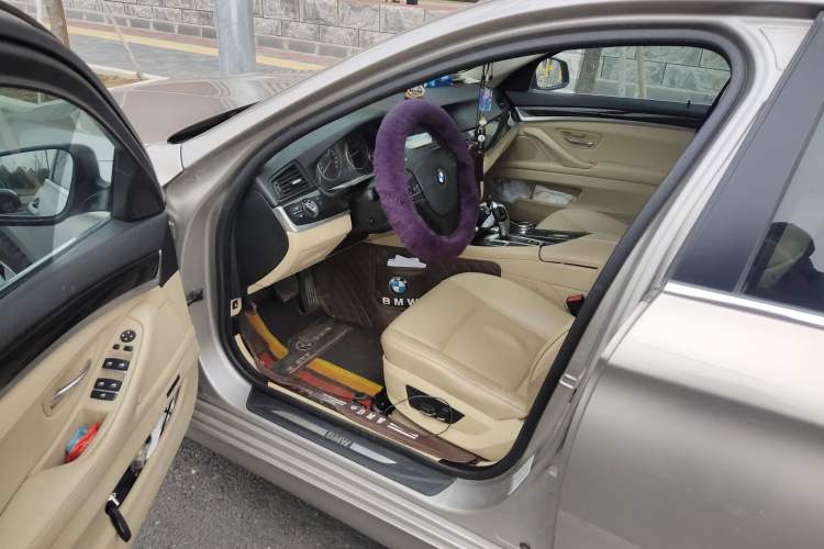 Used BMW 5 Series 2013 530Li Leading Model Driver Seat