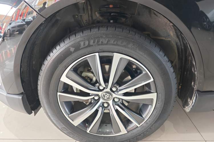 Used Toyota Harrier 2022 2.0L CVT Two-Wheel Drive Luxury Edition
