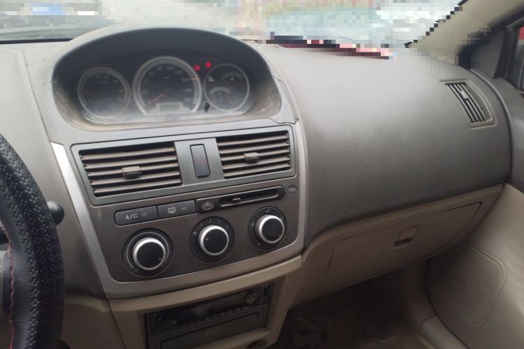 Used FAW Weizhi 2009 Sedan 1.5L Manual Standard Model
